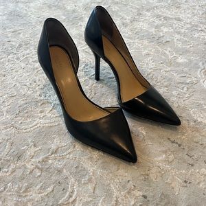 MICHAEL KORS Black pointed toe heel